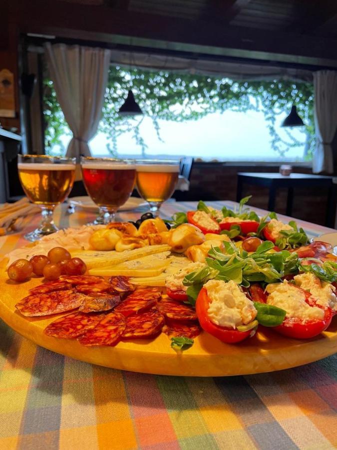 Ca Nostra Restaurant Country house Portacomaro